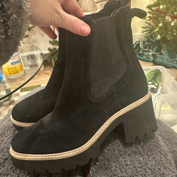 Dolce Vita Black H2O suedes Ankle Booties size 7 - Picture 4 of 10